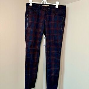 Democracy Navy & Red‎ Plaid Jeans with Zipper Detail women’s size 6